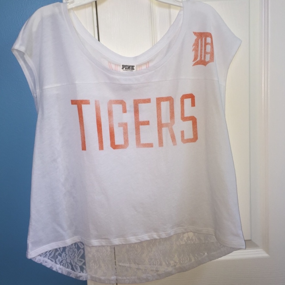 NWT Detroit Tigers PINK Tee